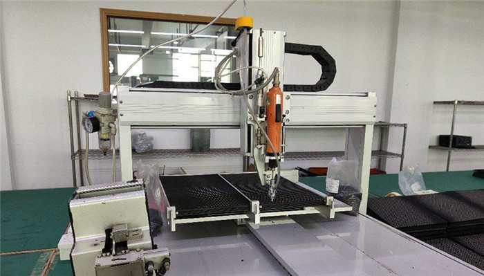 Automatic Screw Machine